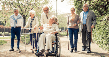 Ältere, pflegende Angehörige können Rente erhöhen